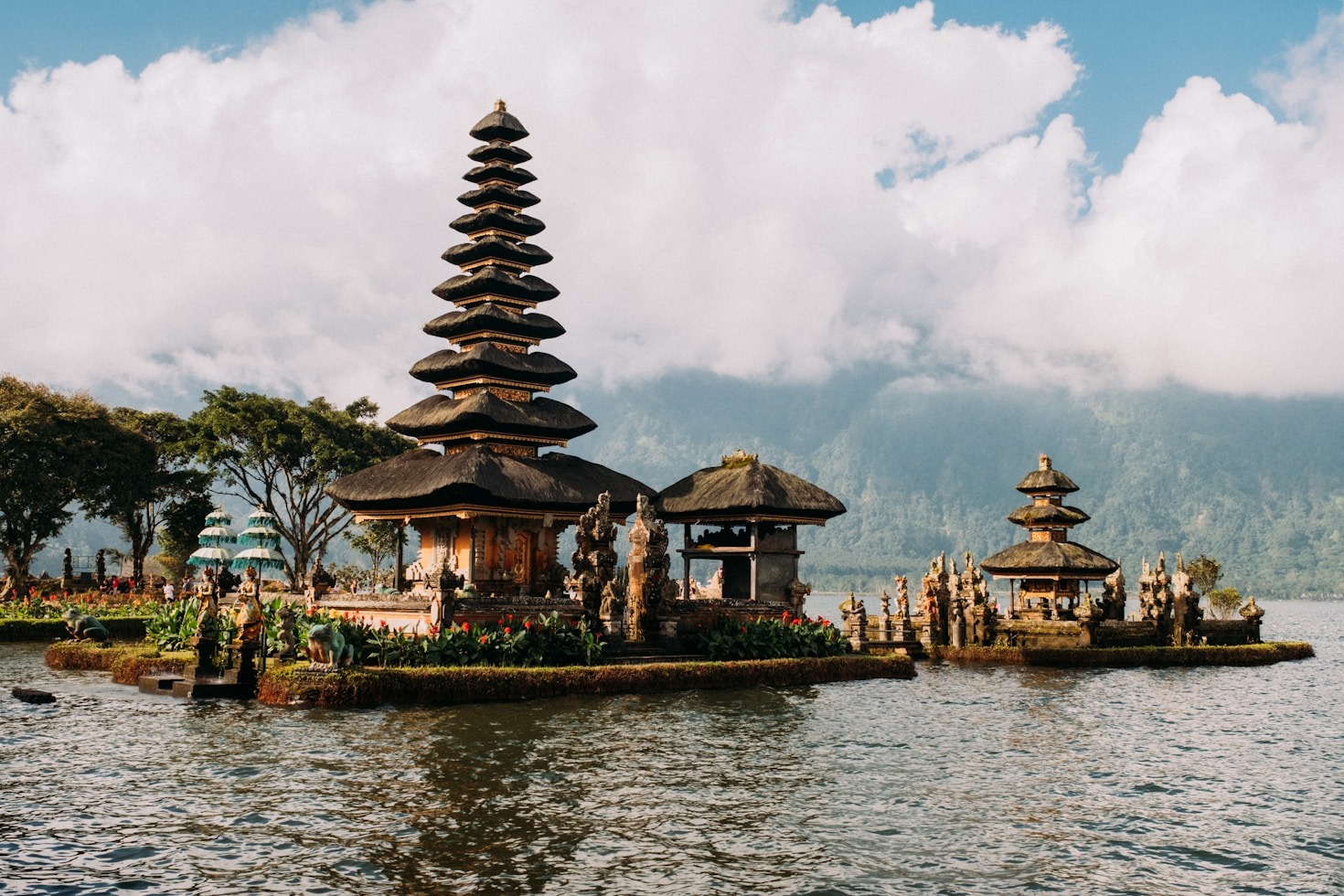 A Guide to Indonesia’s Breathtaking Natural Wonders