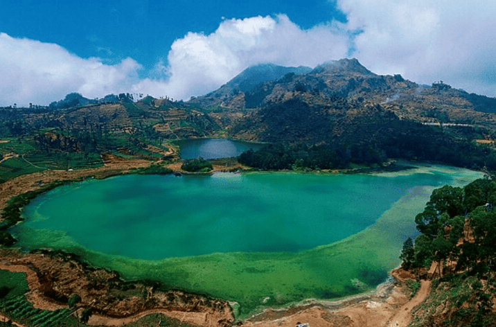 Dieng Plateau Negeri di Atas Awan dengan Pesona Alam