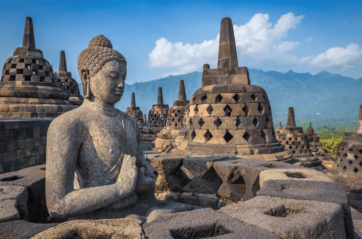 Candi Borobudur Mahakarya Dunia di Jantung Jawa Tengah