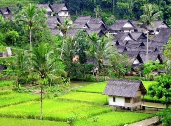 Kampung Naga Desa Tradisional Menyimpan Keindahan Alam