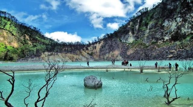 Kawah Putih Ciwidey Destinasi Mistis Mengundang Penasaran