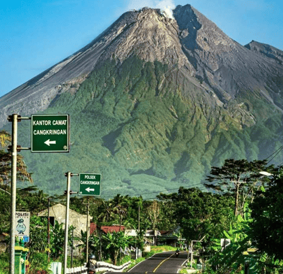 Gunung Merapi: Pesona Petualangan Penuh Adrenalin di Jawa
