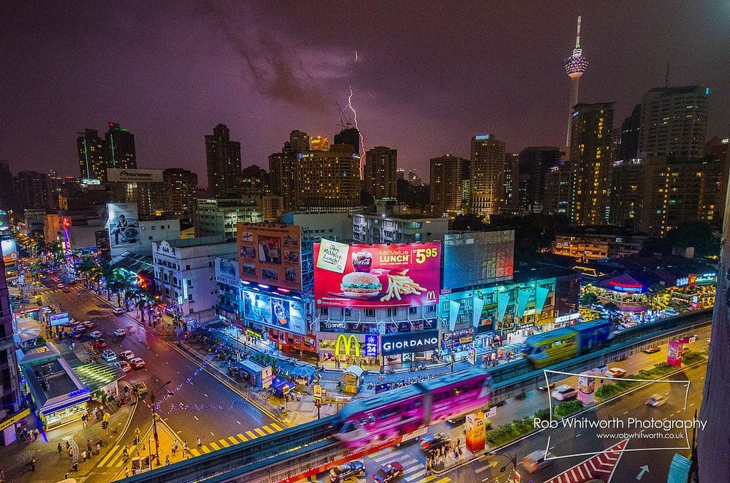 Bukit Bintang Destinasi Traveling Malam Hari Panorama Kota